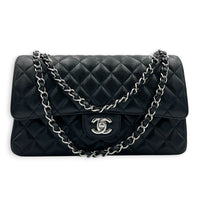 Classic Shoulder Bag Medium Black in Caviar Leather, Silver hardware
