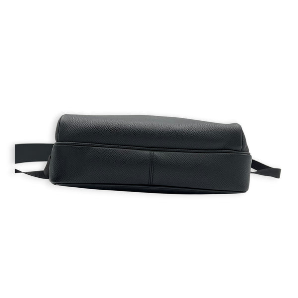 Outdoor Shoulder Bag PM Black in Taiga Leather, Silver hardware