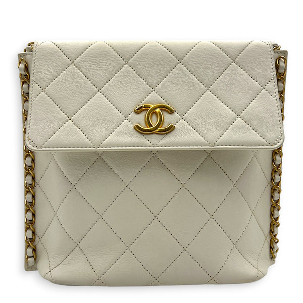 Chain Flap CC Shoulder Bag White in Calfskin, Gold hardware