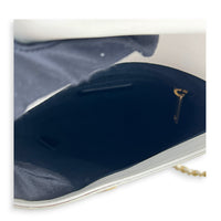 Chain Flap CC Shoulder Bag White in Calfskin, Gold hardware