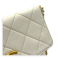 Chain Flap CC Shoulder Bag White in Calfskin, Gold hardware