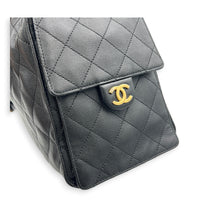 C25 Medium Black Shoulder Bag in Caviar Leather, Gold hardware