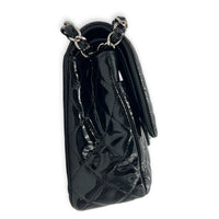 Classic Medium Black Shoulder Bag in Patent Leather, Silver hardware