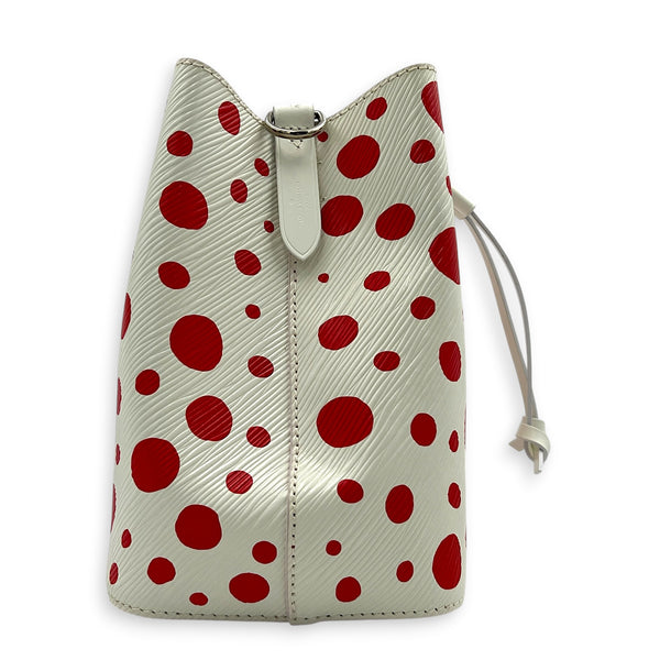 x Yayoi Kusama NeoNoe BB White Top Handle Bag in Epi Leather, Silver hardware