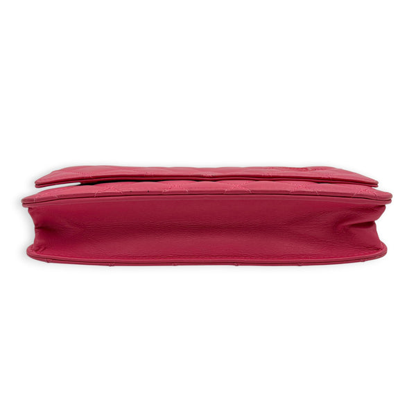 CC Wallet On Chain Pink in Lambskin, Silver hardware