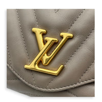 New Wave Shoulder Bag Beige in Calfskin, Gold hardware