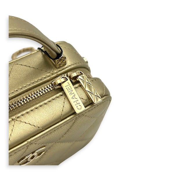 CC Vanity Top Handle Gold in Lambskin, Gold hardware