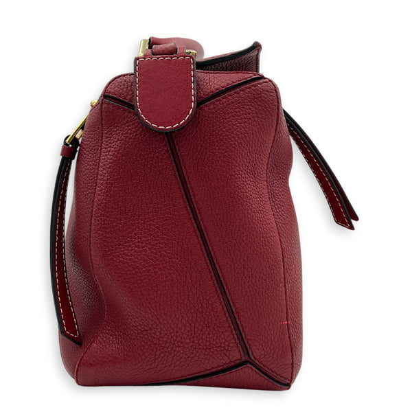 Puzzle Shoulder Bag Red in Calfskin, Gold hardware