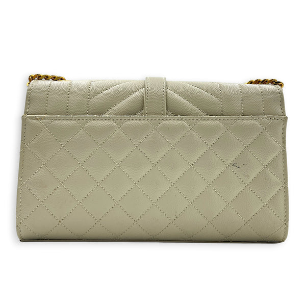 Envelope Shoulder Bag White in Grained Leather, Gold hardware