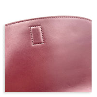Voltaire Shoulder Bag Red in Calfskin, Gold hardware