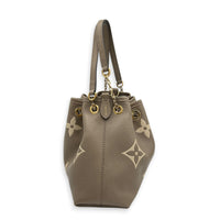 Bundle Bucket Bag Beige in Empreinte Leather, Gold hardware
