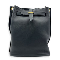 Boucle Bucket Bag Black in Calfskin, Gold hardware