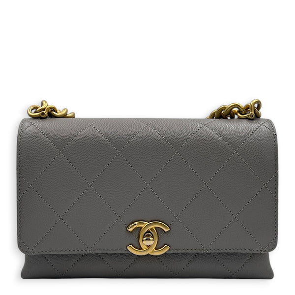 CC Flap Chain Mini Grey Shoulder Bag in Caviar Leather, Gold hardware