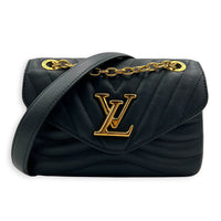 New Wave Shoulder Bag MM Black in Calfskin, Gold hardware