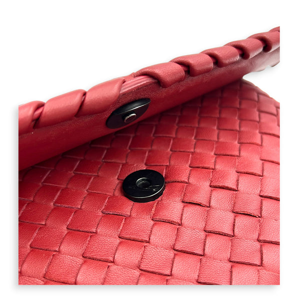 Intrecciato Shoulder Bag Red in Intrecciato Leather, Gold hardware