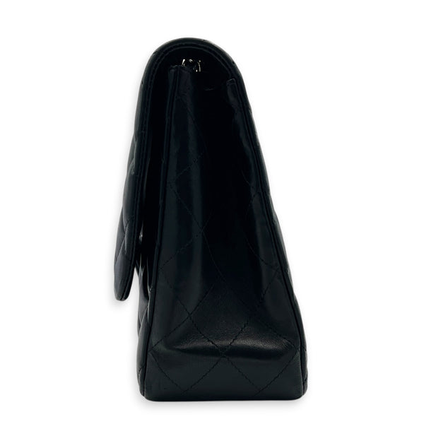 Classic Single Flap Jumbo Black Shoulder Bag in Lambskin, Silver hardware