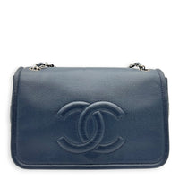 Timeless CC Shoulder Bag Navy in Caviar Leather, Silver hardware