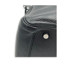 Lindy 30 Black Shoulder Bag in Clemence, Palladium hardware